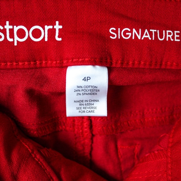 Westport Petite Red Midrise Capri NWT - Picture 5 of 6